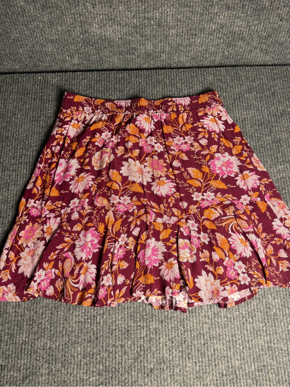 LOFT Floral Tiered Mini Skirt in Burgundy with Pink & Orange Print Size Large